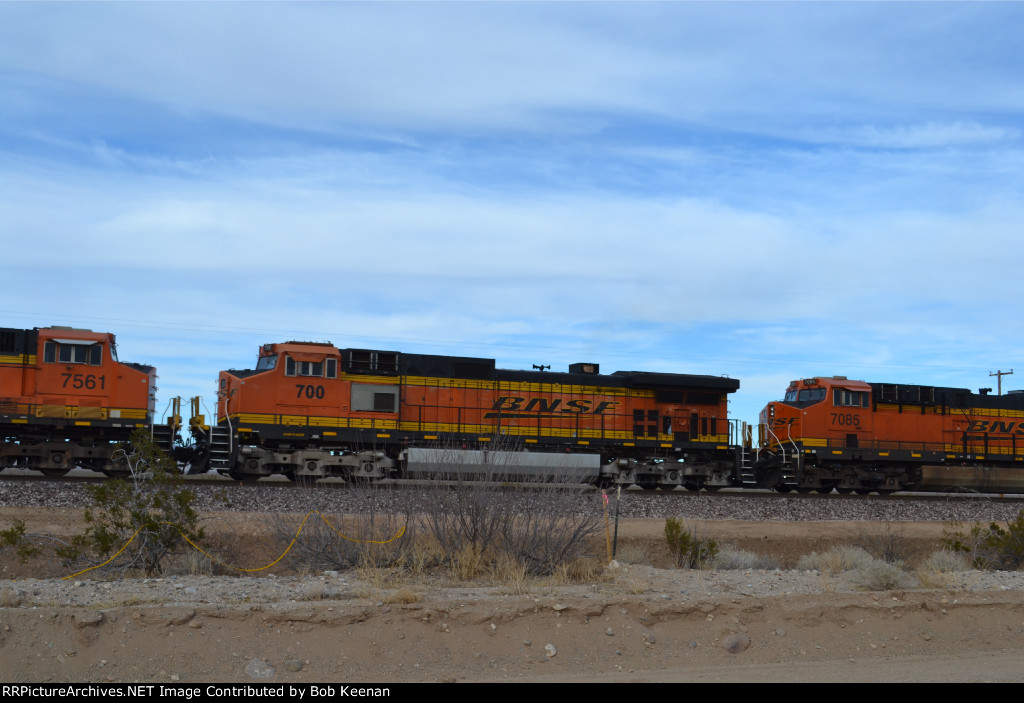 BNSF 700